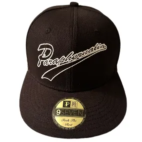 ℗ FITTED HAT