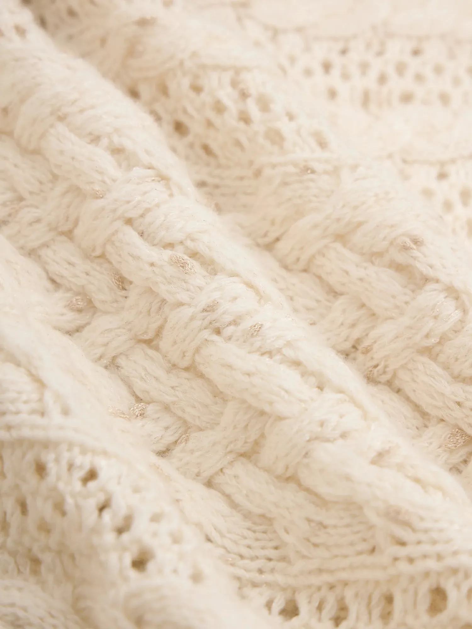 Amoretu Women's Cable Knitted Gold Bean Yarn Hollow Sweater
