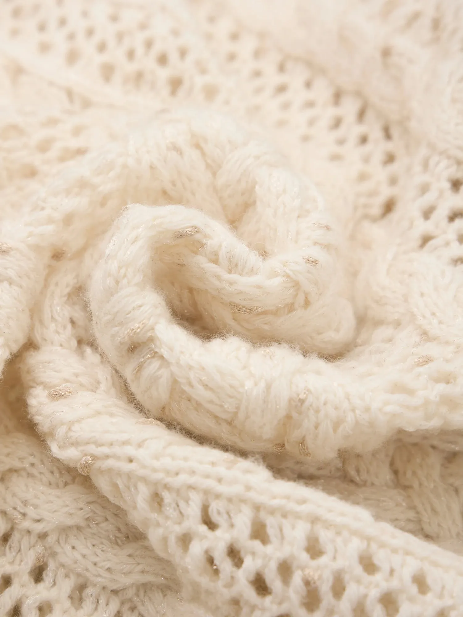 Amoretu Women's Cable Knitted Gold Bean Yarn Hollow Sweater
